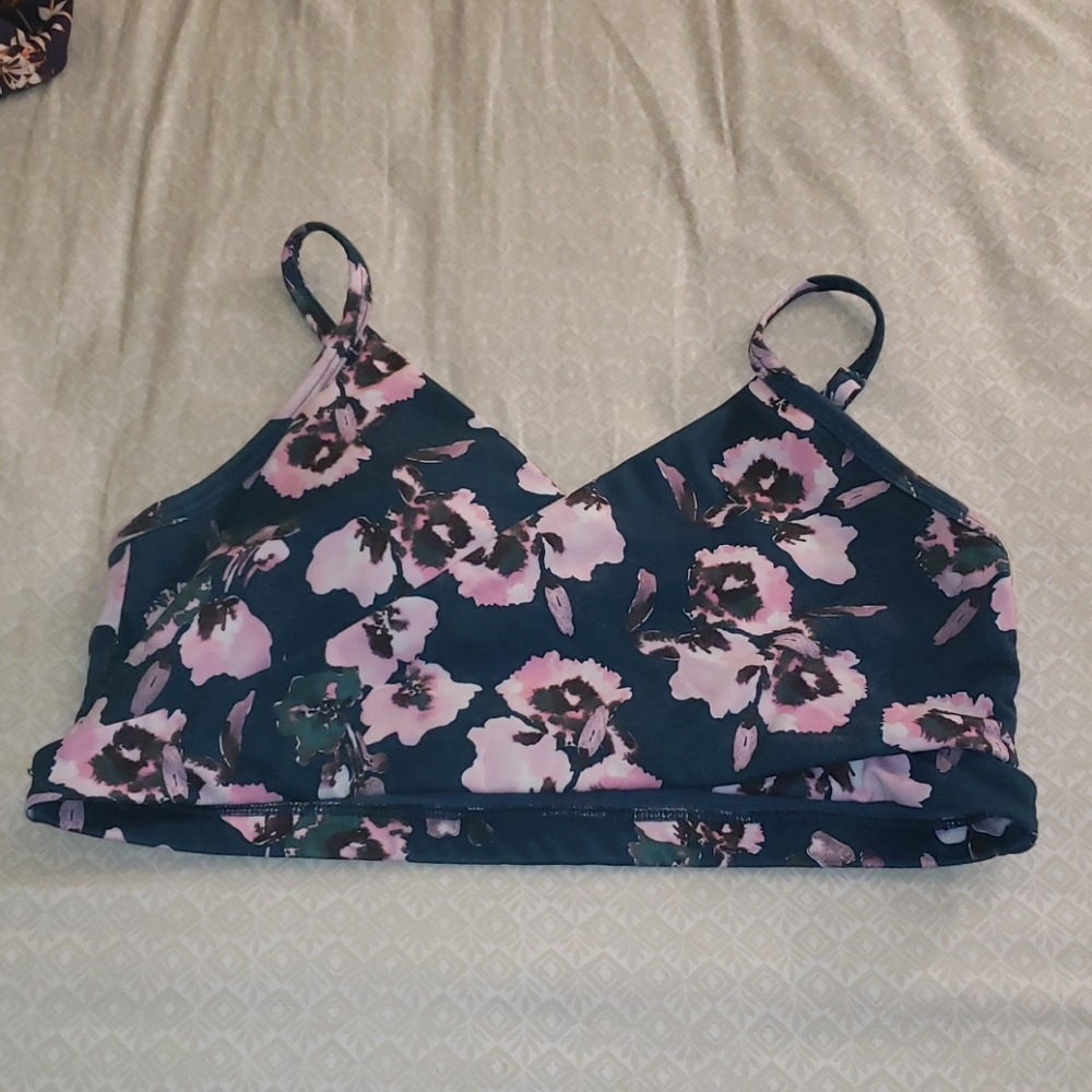 Wrap sports bra